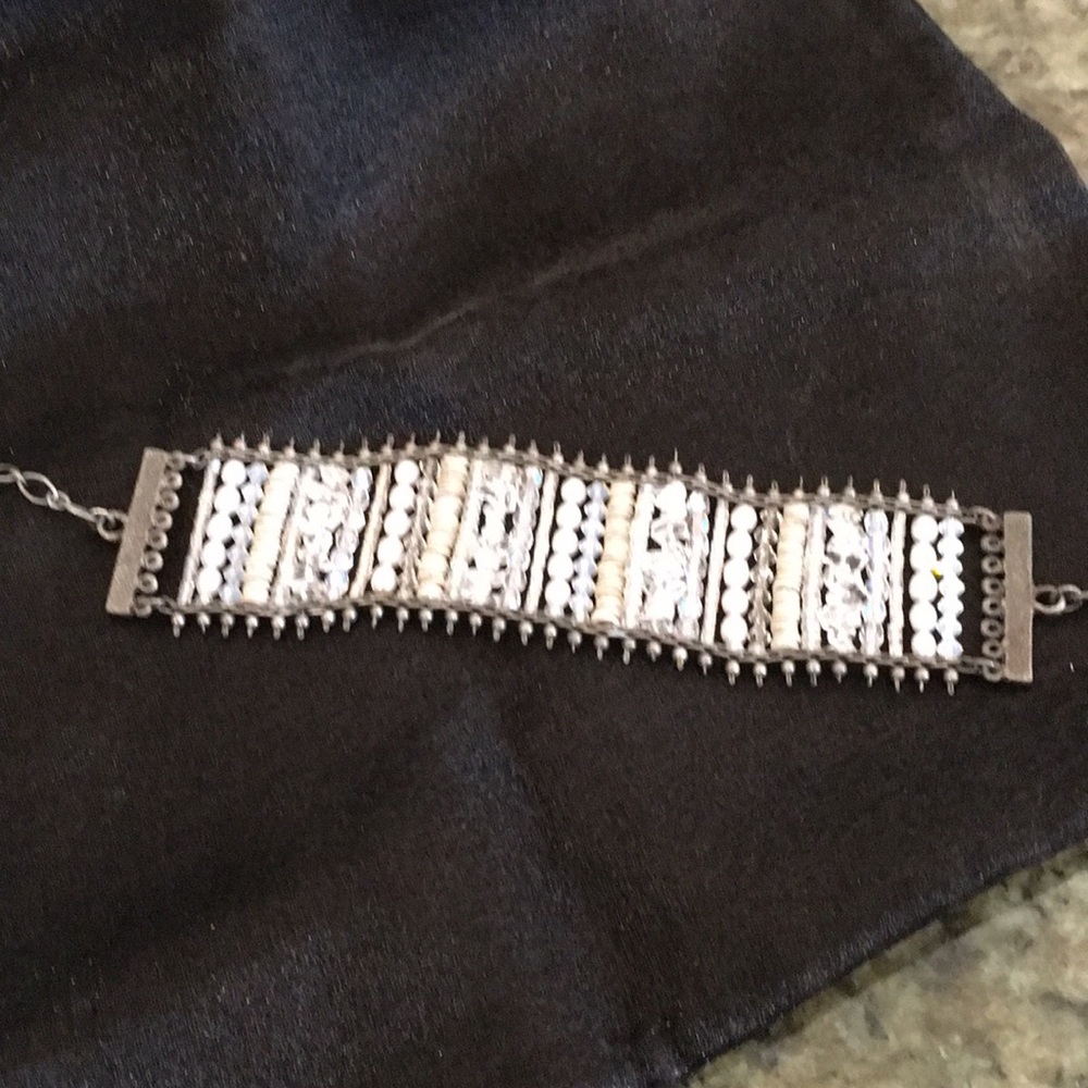 Crystal silver shell pearl quartz beaded bracelet